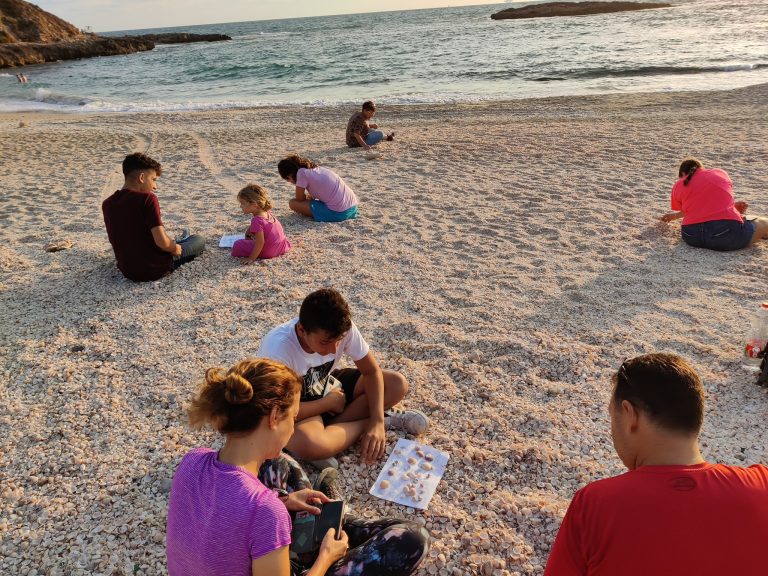 סיור שקיעה ועששיות בחוף דור