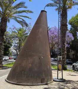 Sea, Boulevard, Square Tour | The Zionist Story of Tel Aviv, the First Hebrew City