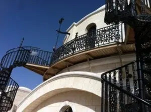 Theatrical tour of Jerusalem's Jewish Quarter | With historical figures