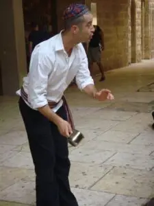 Theatrical tour of Jerusalem's Jewish Quarter | With historical figures