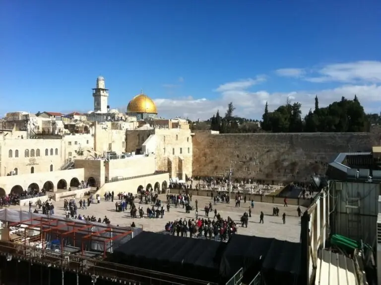 Theatrical tour of Jerusalem's Jewish Quarter | With historical figures
