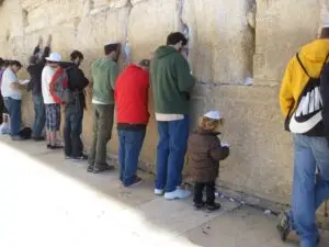 Theatrical tour of Jerusalem's Jewish Quarter | With historical figures