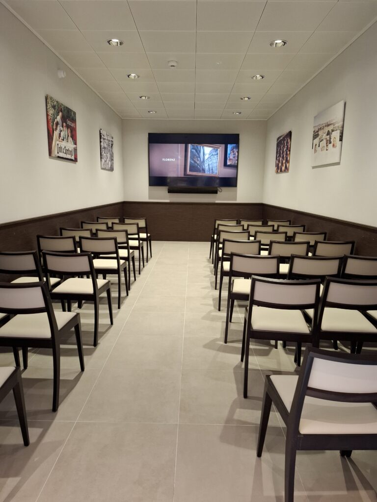 טיול יום לאלפים הוינאים - נופים הרריים ותצפיות פנורמיות