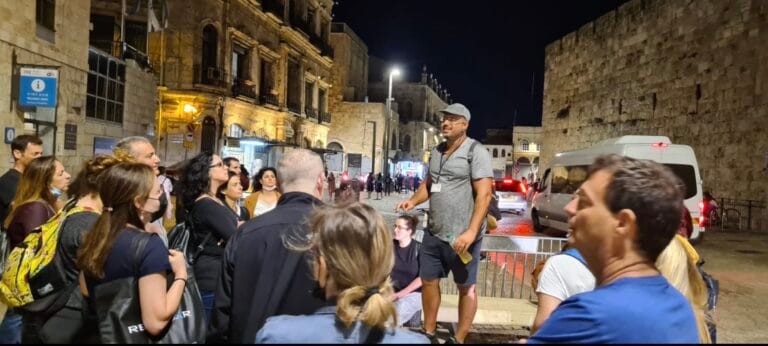 סיור סליחות בנחלאות בעקבות המשפחות הספרדיות