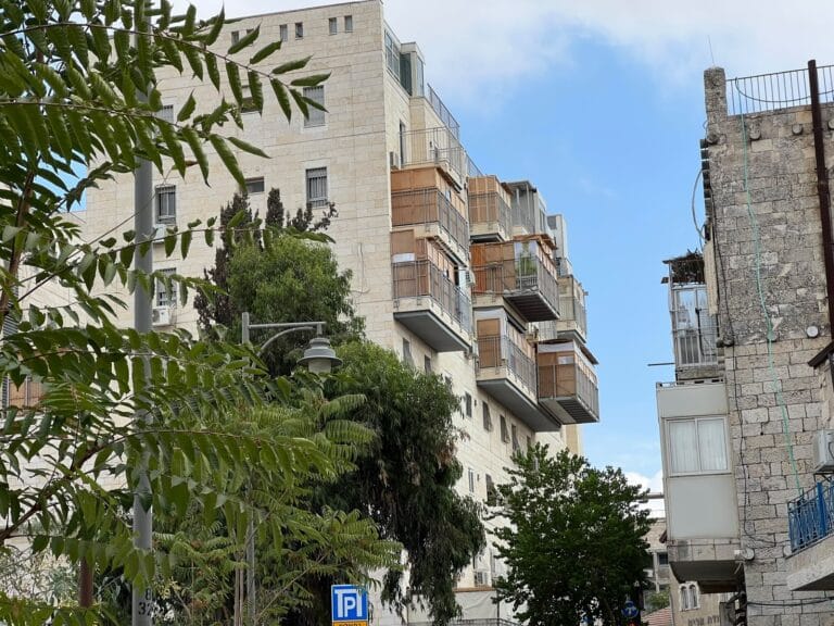 סיור סוכות בחצרות החרדיות של ירושלים