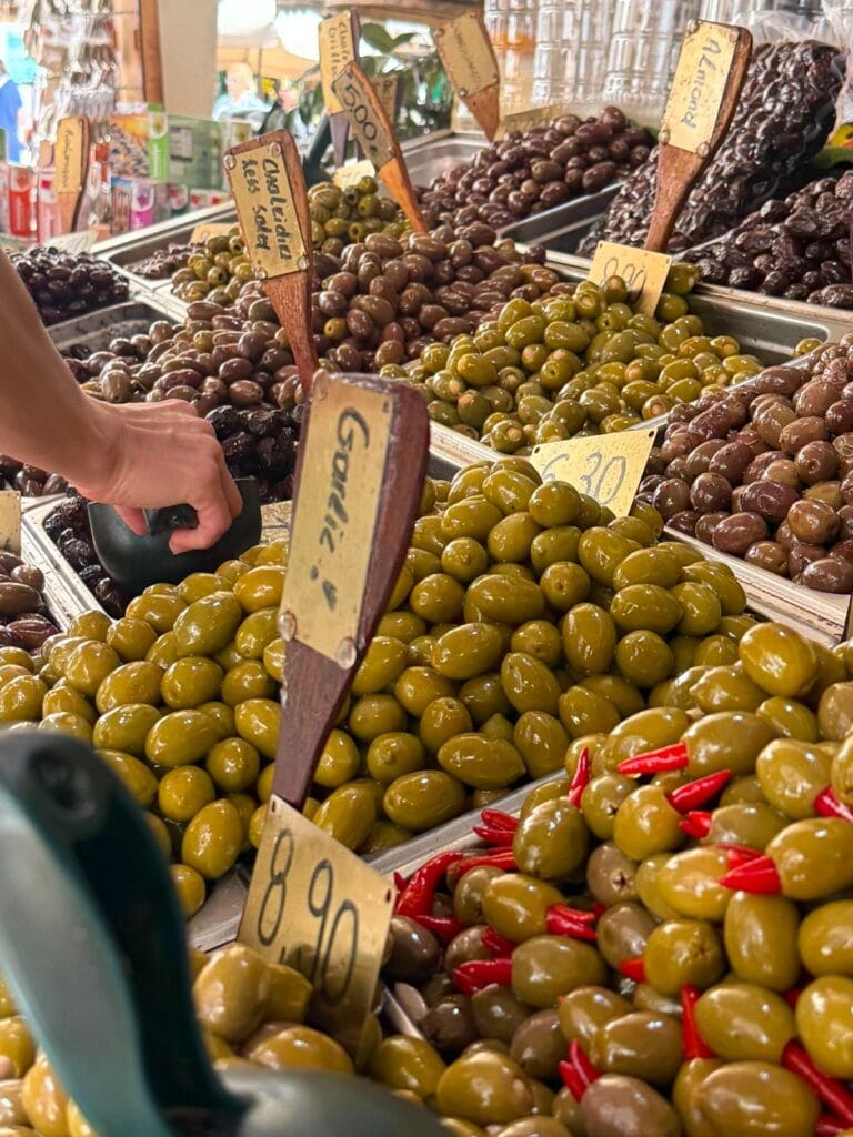 סיור בסלוניקי בעברית | היכרות עם העיר, יהדות סלוניקי וטעימות סלוניקאיות