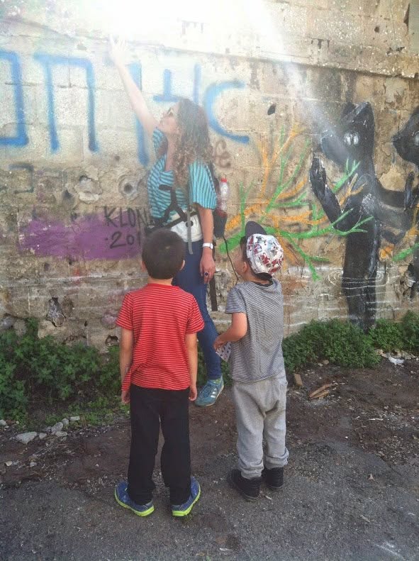 Graffiti tour for the whole family in Florence | Includes two creative activities