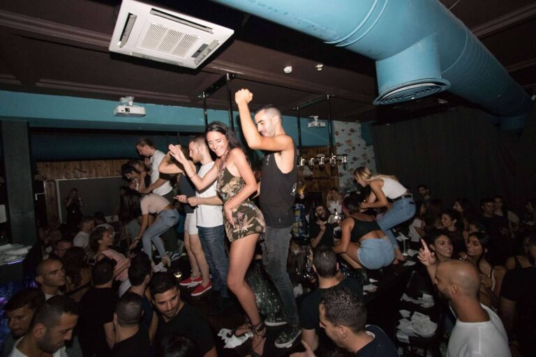 Excursión por bares en Tel Aviv | Una noche, 4 lugares y acceso VIP