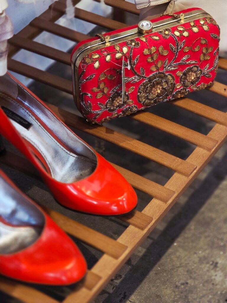 Vintage fashion tour in Jaffa