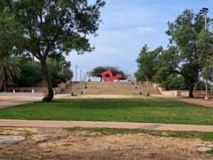 Architecture tour from Geddes to Brutalism – from Ben-Gurion Blvd. to Nordau Blvd.
