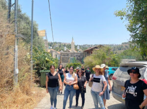 Un viaje al extranjero sin salir de Jerusalén: recorrido a pie por Ein Karem | Historias, iglesias y vistas