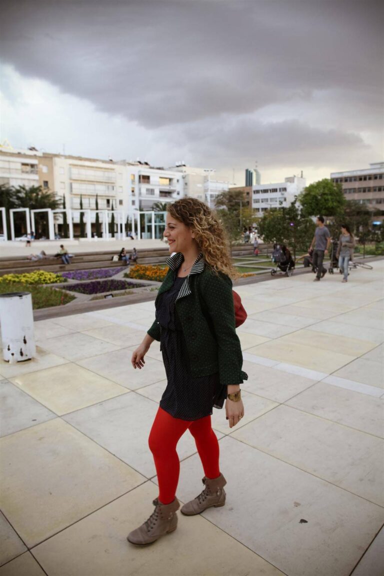 Visita a los monumentos y obras de arte en la calle Rothschild | From Michtman to Kadishman